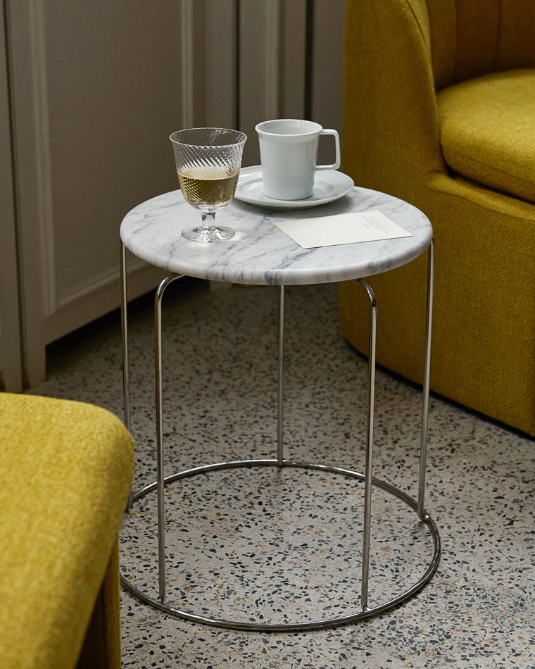 Mesa de Apoio Wire VP11 em Mármore